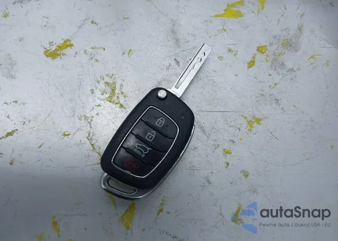 2017 Hyundai Santa Fe Sport 2.4L из США, поврежденный, VIN 5NMZU3LB2HH022667